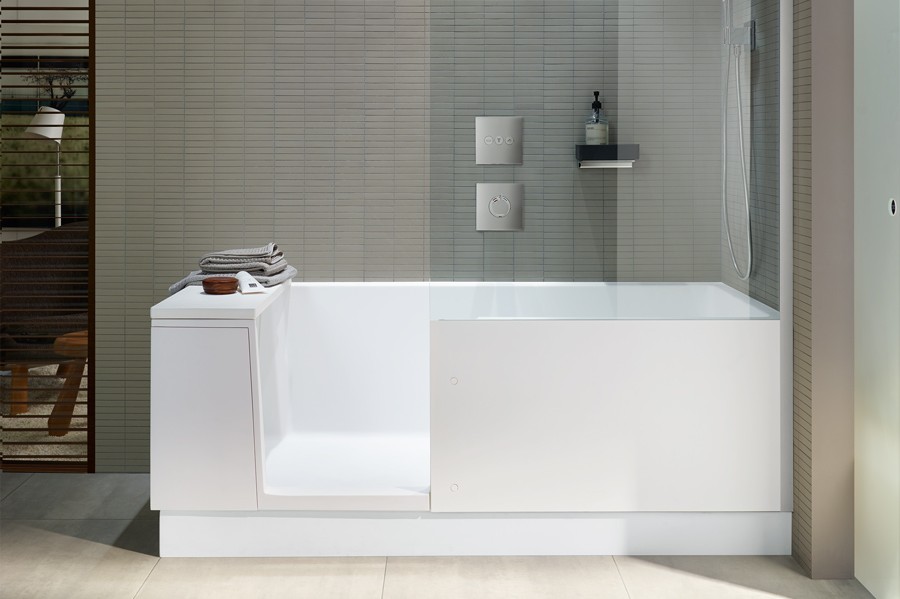 Baignoire à porte de la marque Duravit
